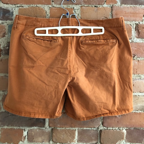 Old navy shorts - Picture 2 of 3